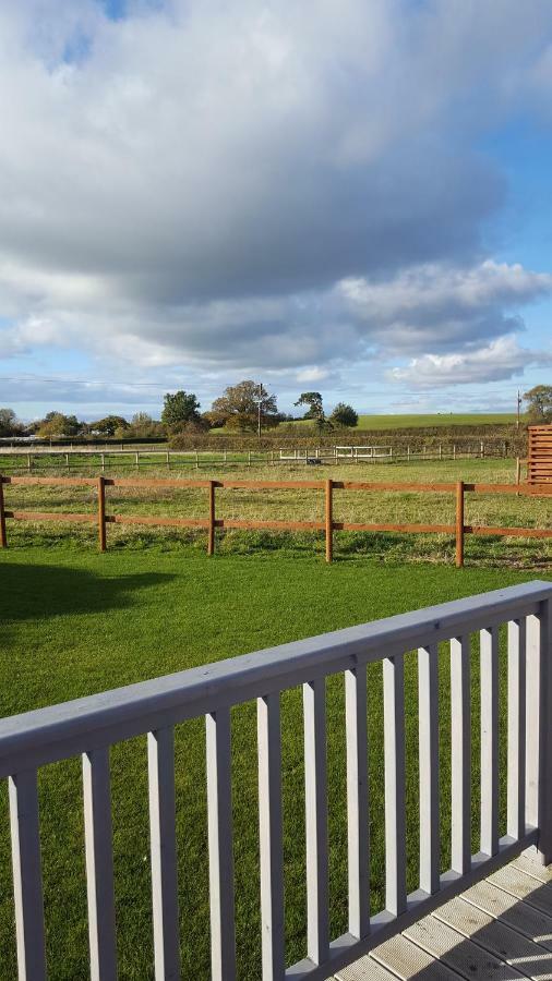 Ruth'S Retreat Country Retreat With Private Hot Tub Villa Shrewsbury Buitenkant foto